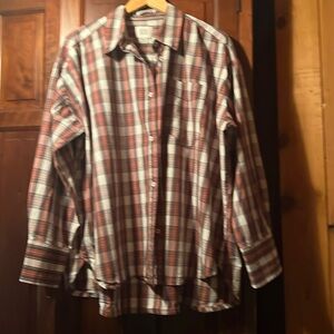 BOG PLAID BUTTON DOWN EUC OVERSIZED HIGH LOW HEM SIZE M
